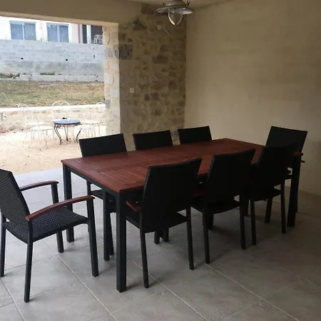La Maison De Salavas Apartment